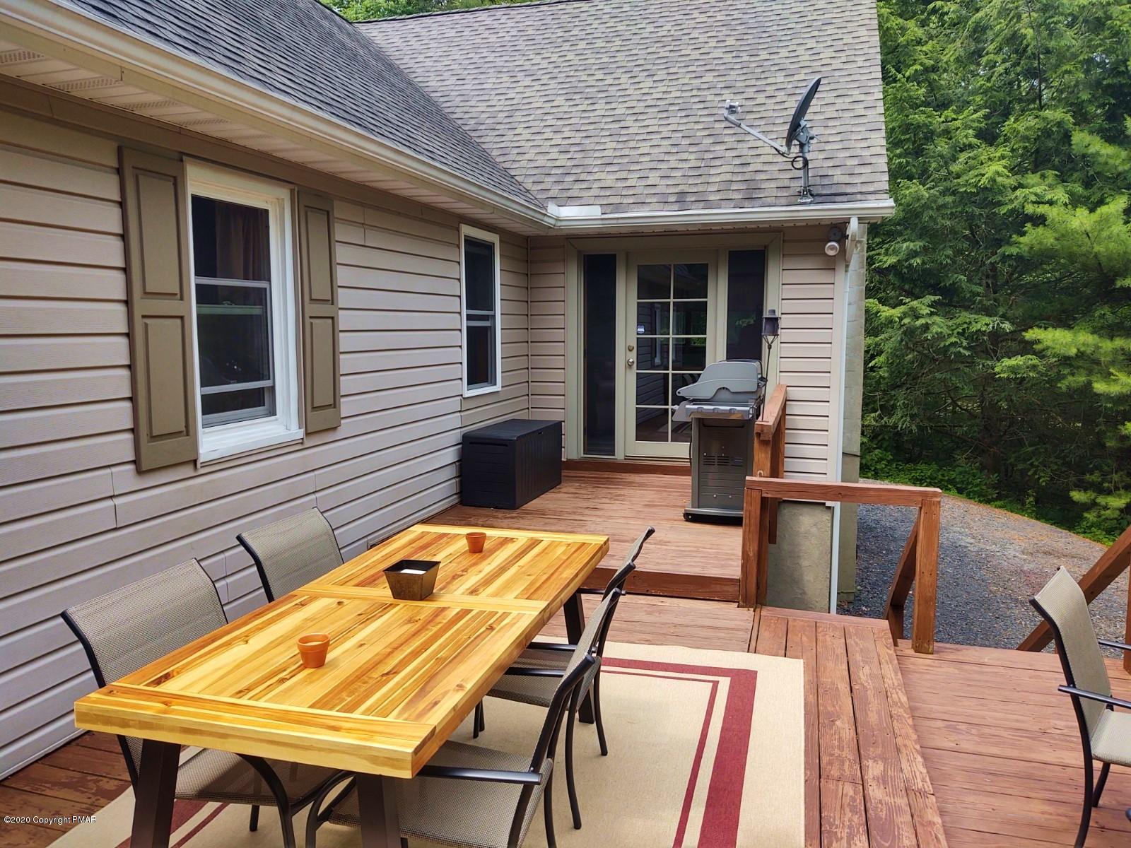 384 Sawmill Road Stroudsburg, PA 18360 - Photo 68 of 83 Deck 3