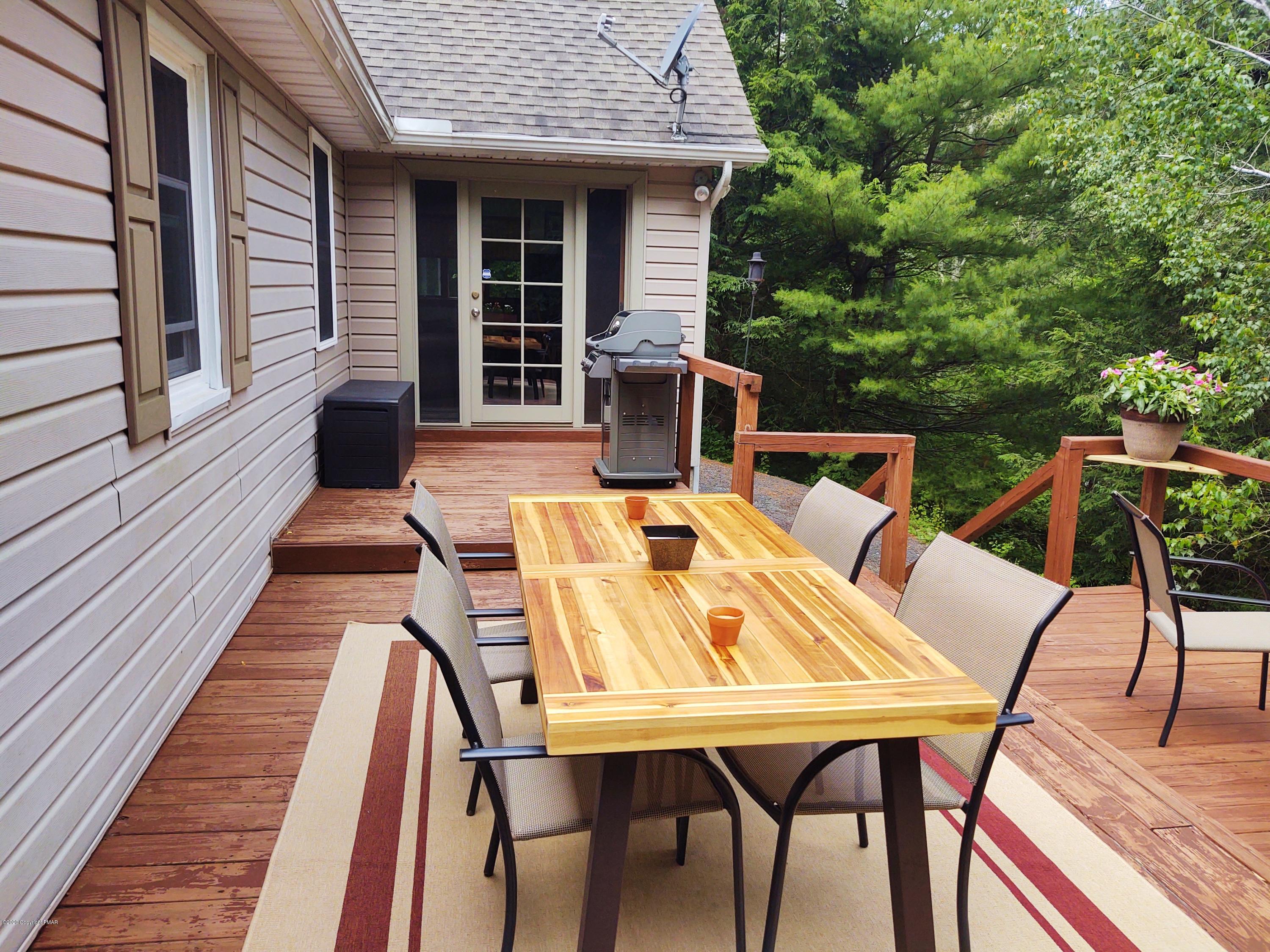 384 Sawmill Road Stroudsburg, PA 18360 - Photo 69 of 83 Deck 4