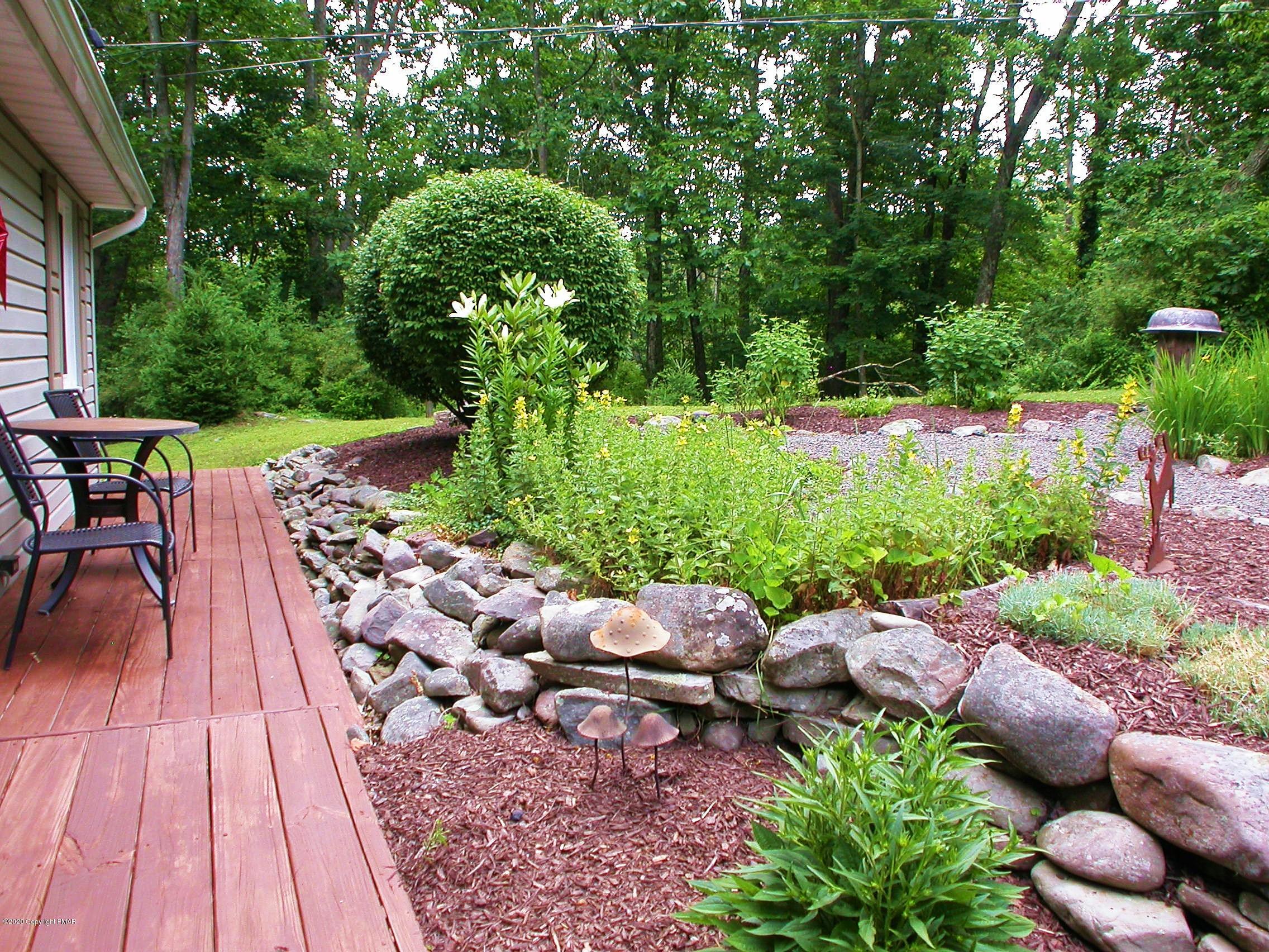 384 Sawmill Road Stroudsburg, PA 18360 - Photo 72 of 83 Landscape 4