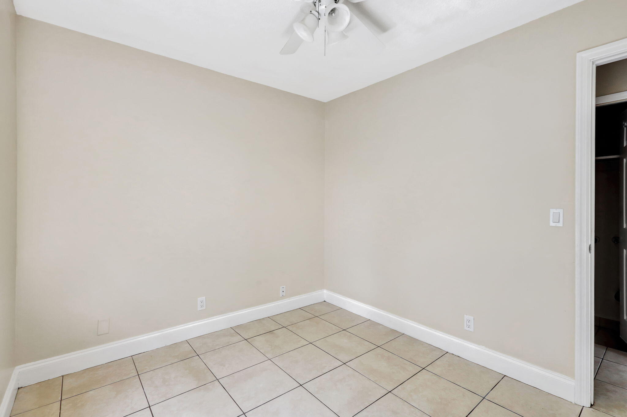 1068 West 6th Street Riviera Beach, FL 33404 - Photo 12 of 29 15-web-or-mls-GMP_8938