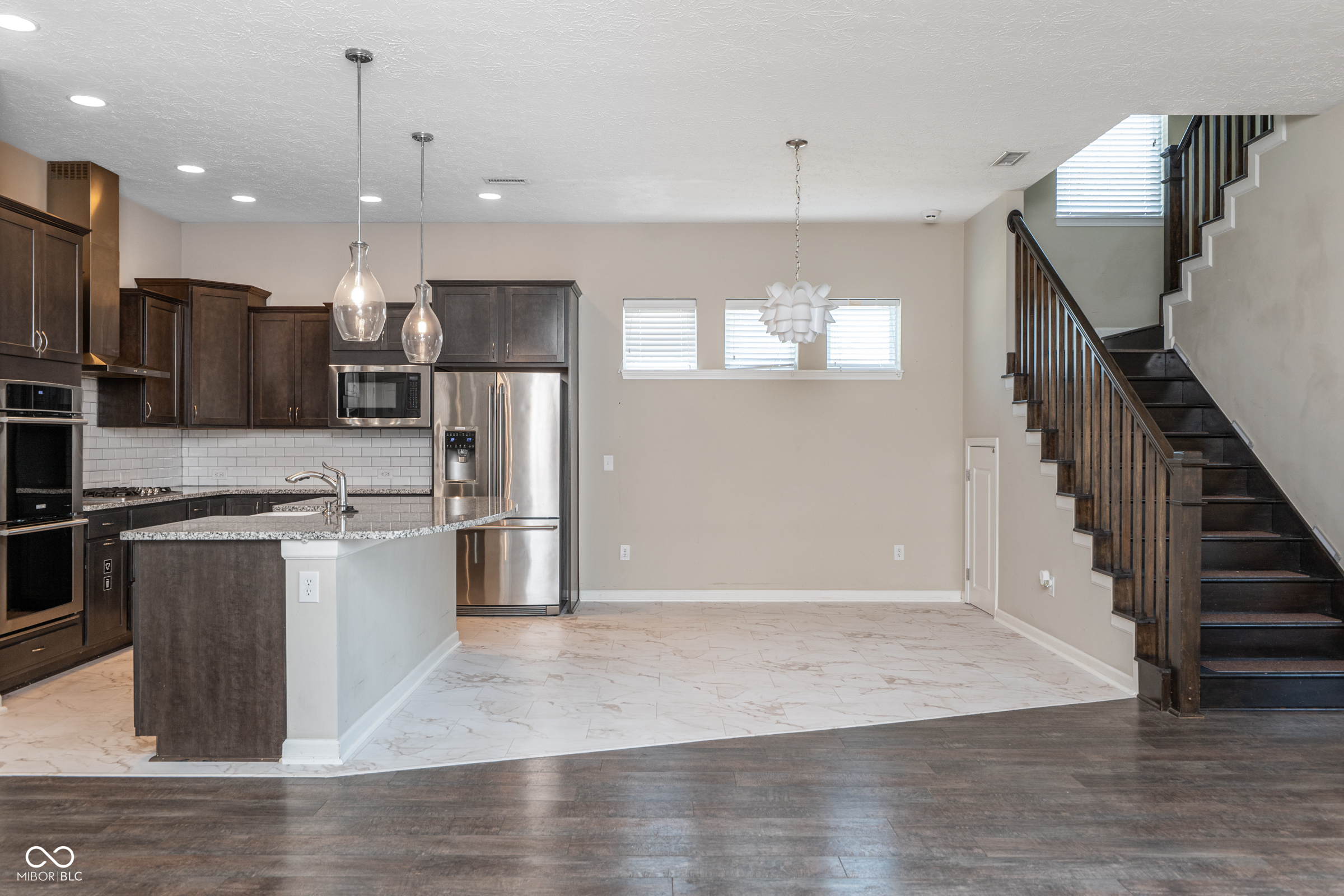 9124 Hawkins Road Indianapolis, IN 46216 - Photo 8 of 30