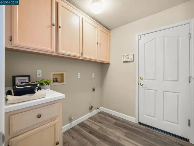 $1,295,000 | 9006 Elk Drive, Clayton, CA 94517