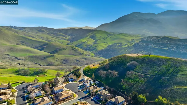 $1,295,000 | 9006 Elk Drive, Clayton, CA 94517