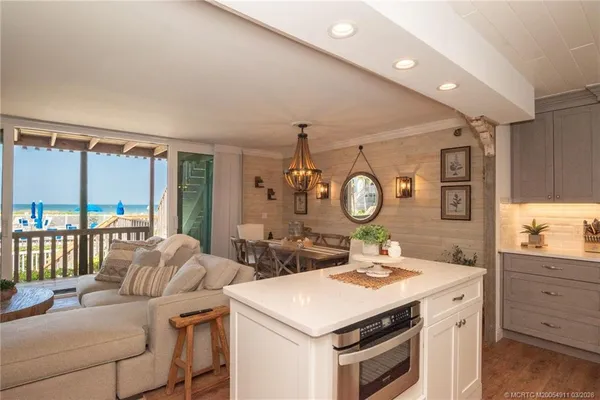 $619,000 | 2355 Northeast Ocean Boulevard, Unit 122A, Jensen Beach, FL 34957