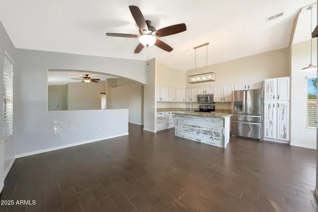 $2,395 | 14635 North 147th Lane, Surprise, AZ 85379