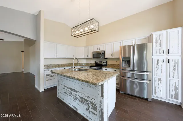 $2,395 | 14635 North 147th Lane, Surprise, AZ 85379