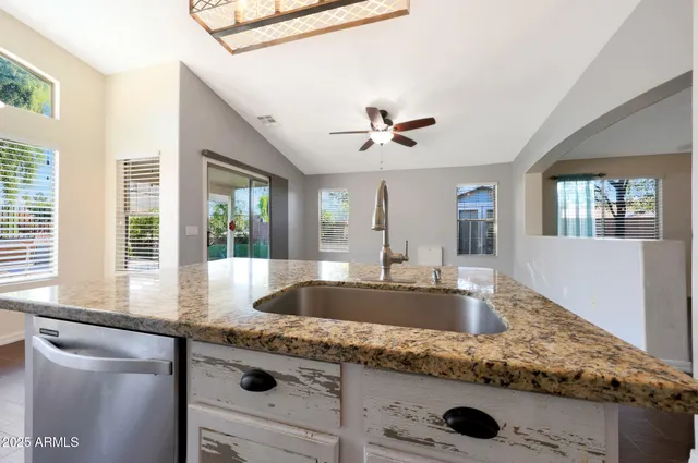 $2,395 | 14635 North 147th Lane, Surprise, AZ 85379