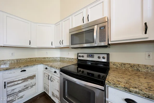 $2,395 | 14635 North 147th Lane, Surprise, AZ 85379