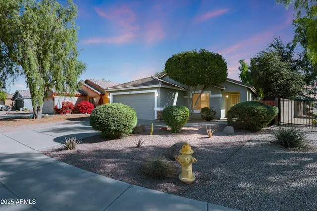 $2,395 | 14635 North 147th Lane, Surprise, AZ 85379