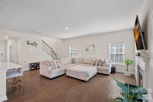 $799,000 | 19108 Birdmeadow Drive, Huntersville, NC 28078