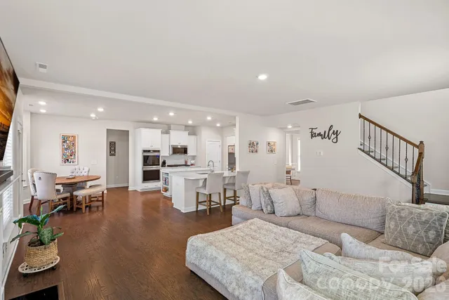 $799,000 | 19108 Birdmeadow Drive, Huntersville, NC 28078