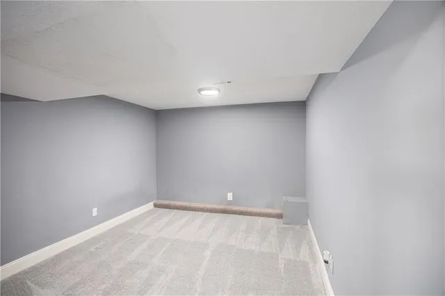 $400,000 | 5308 McAnany Drive, Shawnee, KS 66203