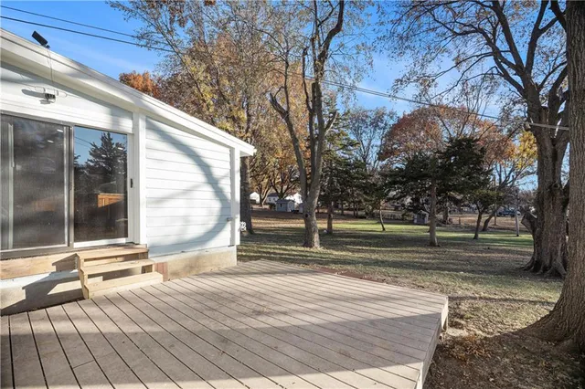 $400,000 | 5308 McAnany Drive, Shawnee, KS 66203