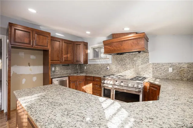 $400,000 | 5308 McAnany Drive, Shawnee, KS 66203