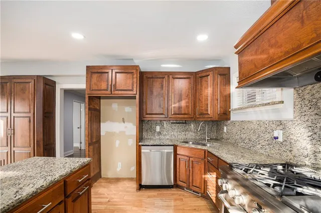 $400,000 | 5308 McAnany Drive, Shawnee, KS 66203