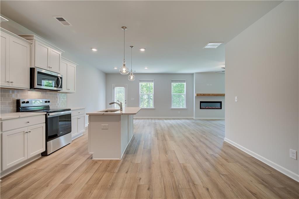 173 Geranium Lane Covington, GA 30016 - Photo 7 of 31