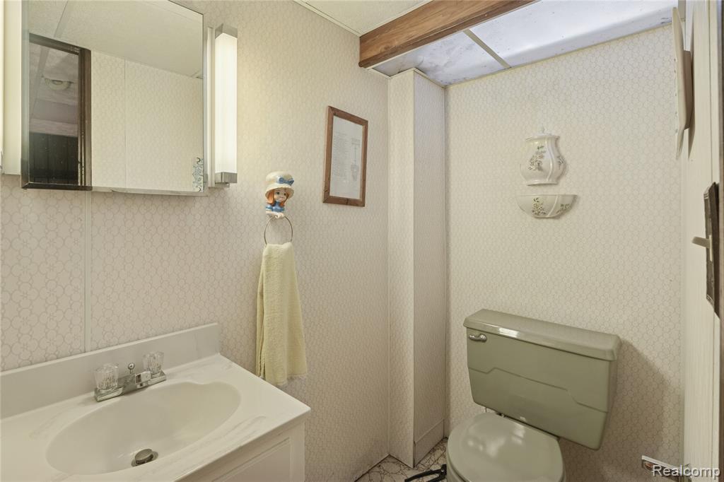 536 Rewold Drive Rochester, MI 48307 - Photo 22 of 38