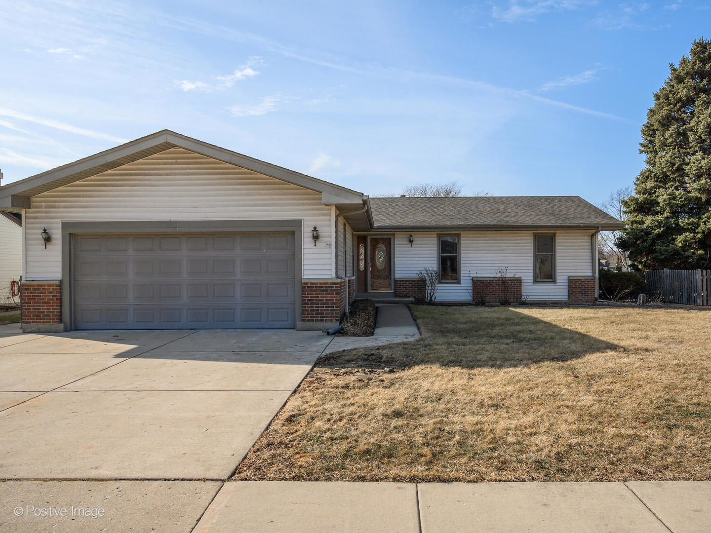 130 West End Road Roselle, IL 60172 - Photo 1 of 27 a front view of house with yard