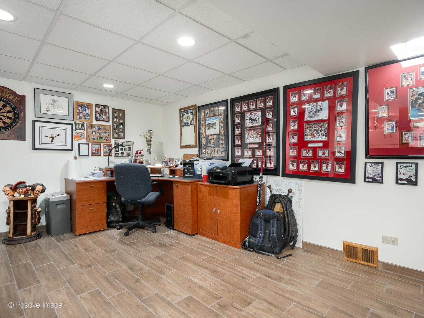 130 West End Road Roselle, IL 60172 - Photo 19 of 27 a view of a workspace with furniture and toys