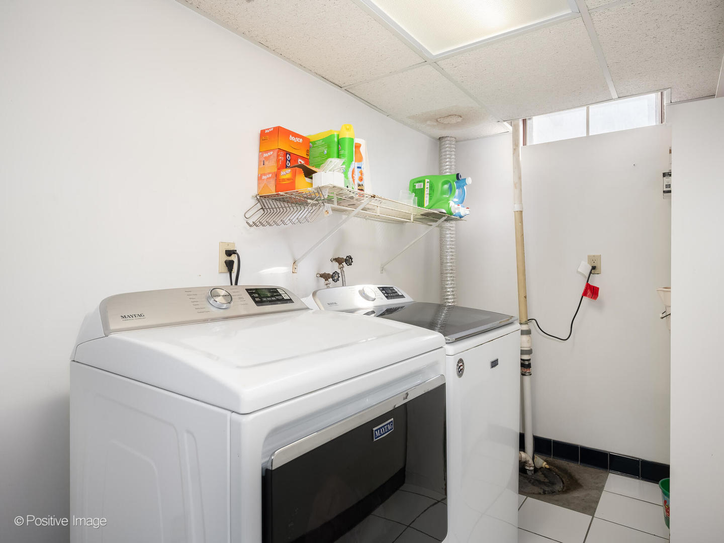130 West End Road Roselle, IL 60172 - Photo 22 of 27 a utility room with dryer and washer