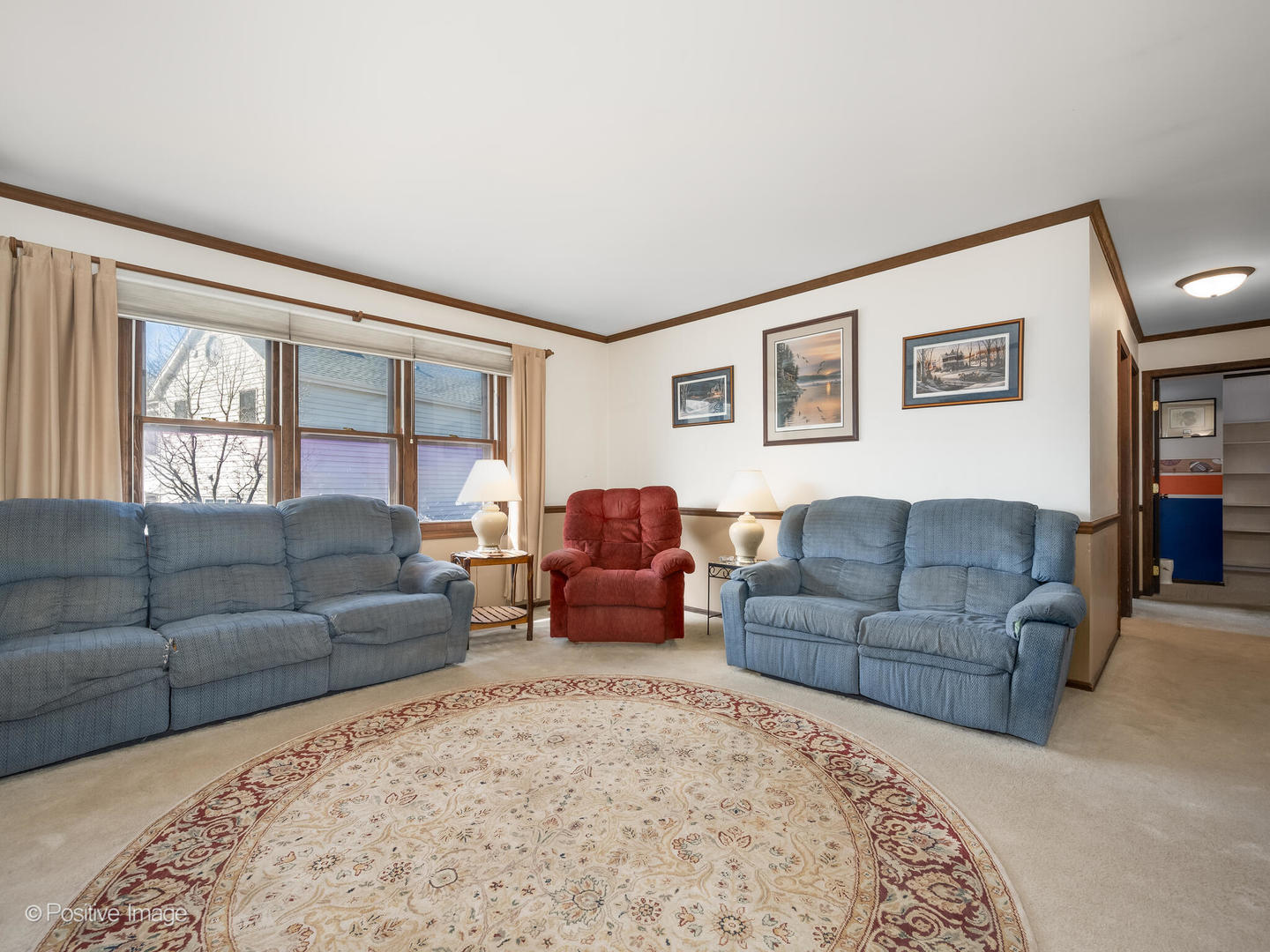 130 West End Road Roselle, IL 60172 - Photo 5 of 27 a living room with furniture and a couch