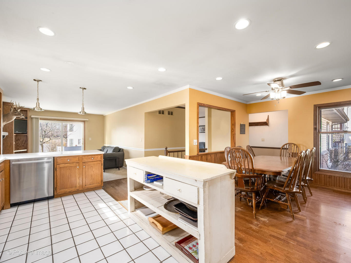 130 West End Road Roselle, IL 60172 - Photo 8 of 27 a very nice looking dining room with a large window and stainless steel appliances