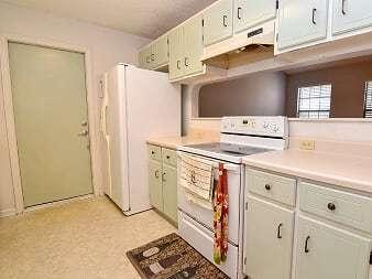 41 Abbey Road Crestview, FL 32539 - Photo 19 of 29 Kitchen