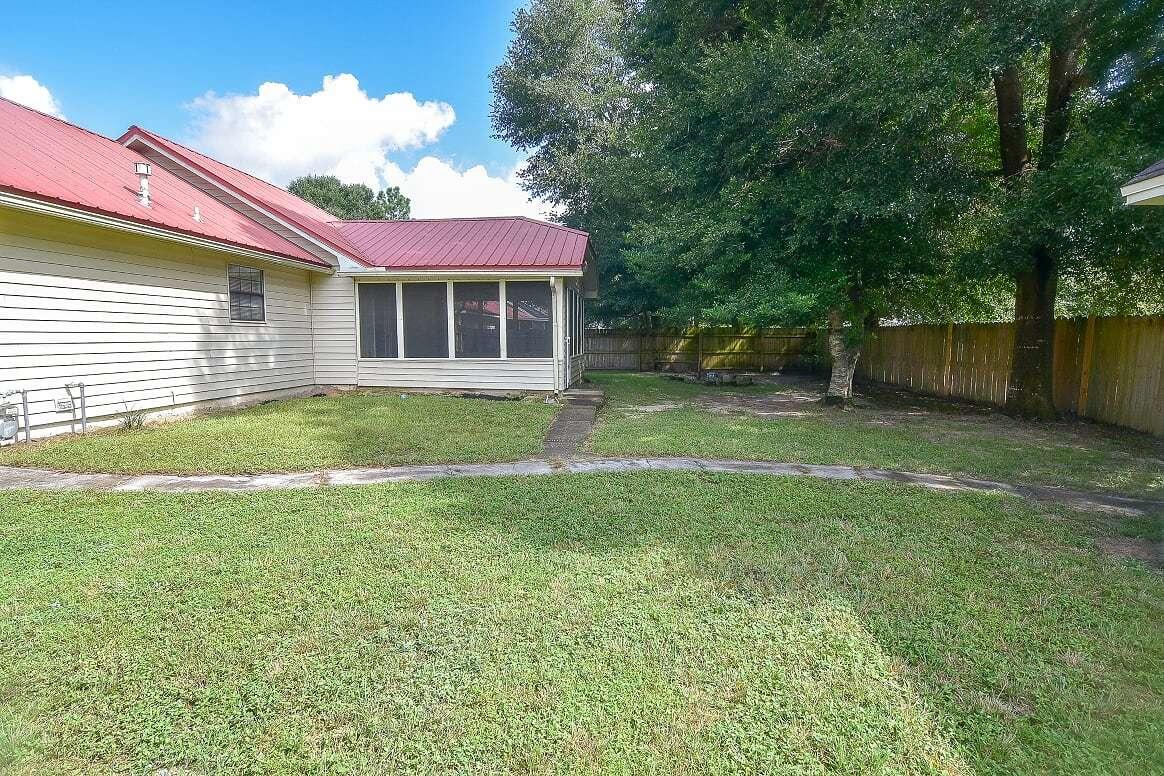 41 Abbey Road Crestview, FL 32539 - Photo 24 of 29 Back Yard