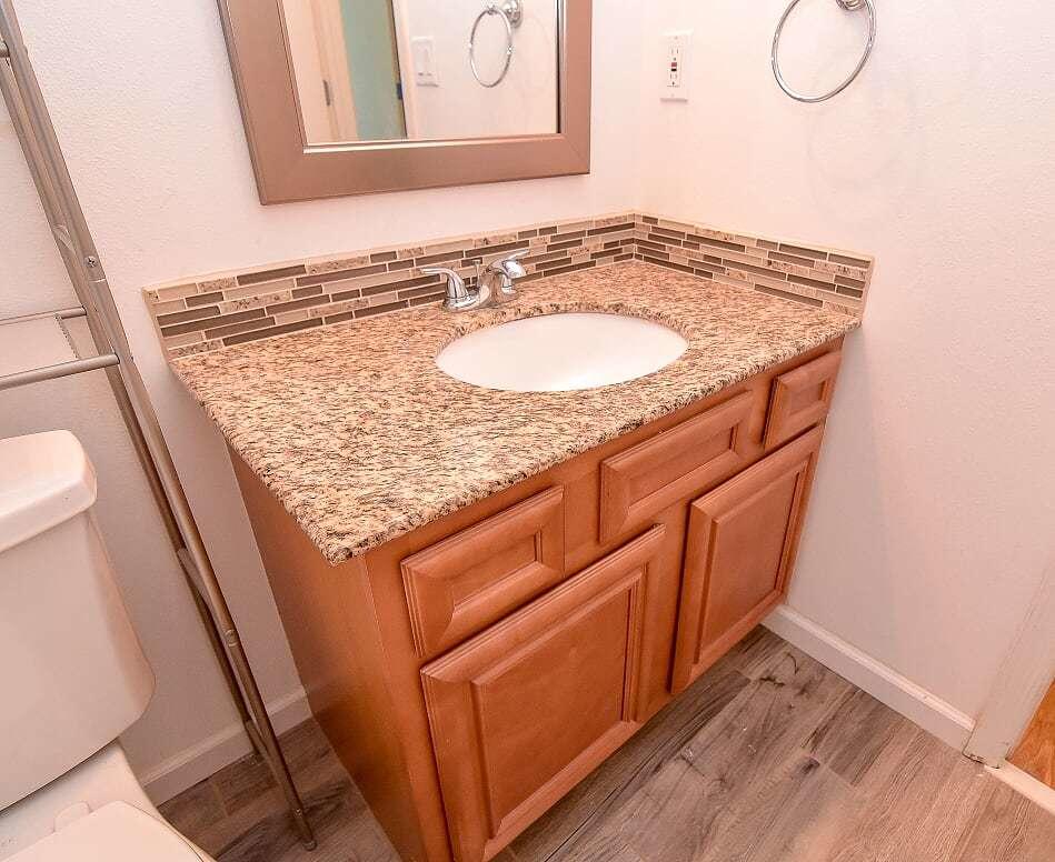 41 Abbey Road Crestview, FL 32539 - Photo 4 of 29 Guest Bath