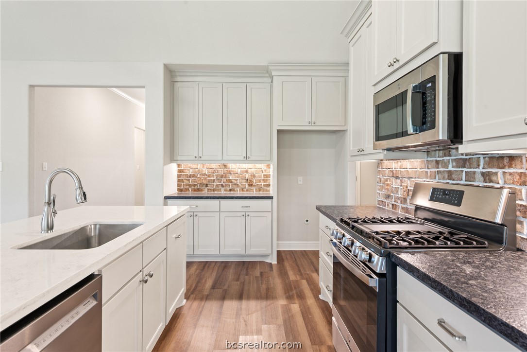 9695 Durham Road Iola, TX 77861 - Photo 14 of 37