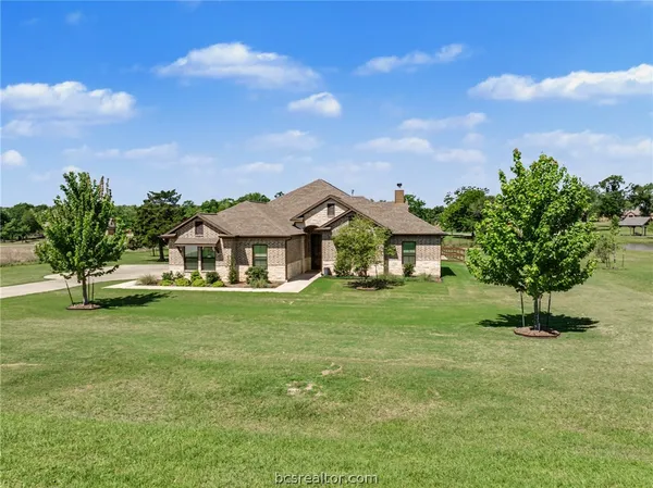$625,000 | 9695 Durham Road, Iola, TX 77861