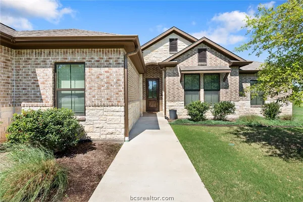 $625,000 | 9695 Durham Road, Iola, TX 77861