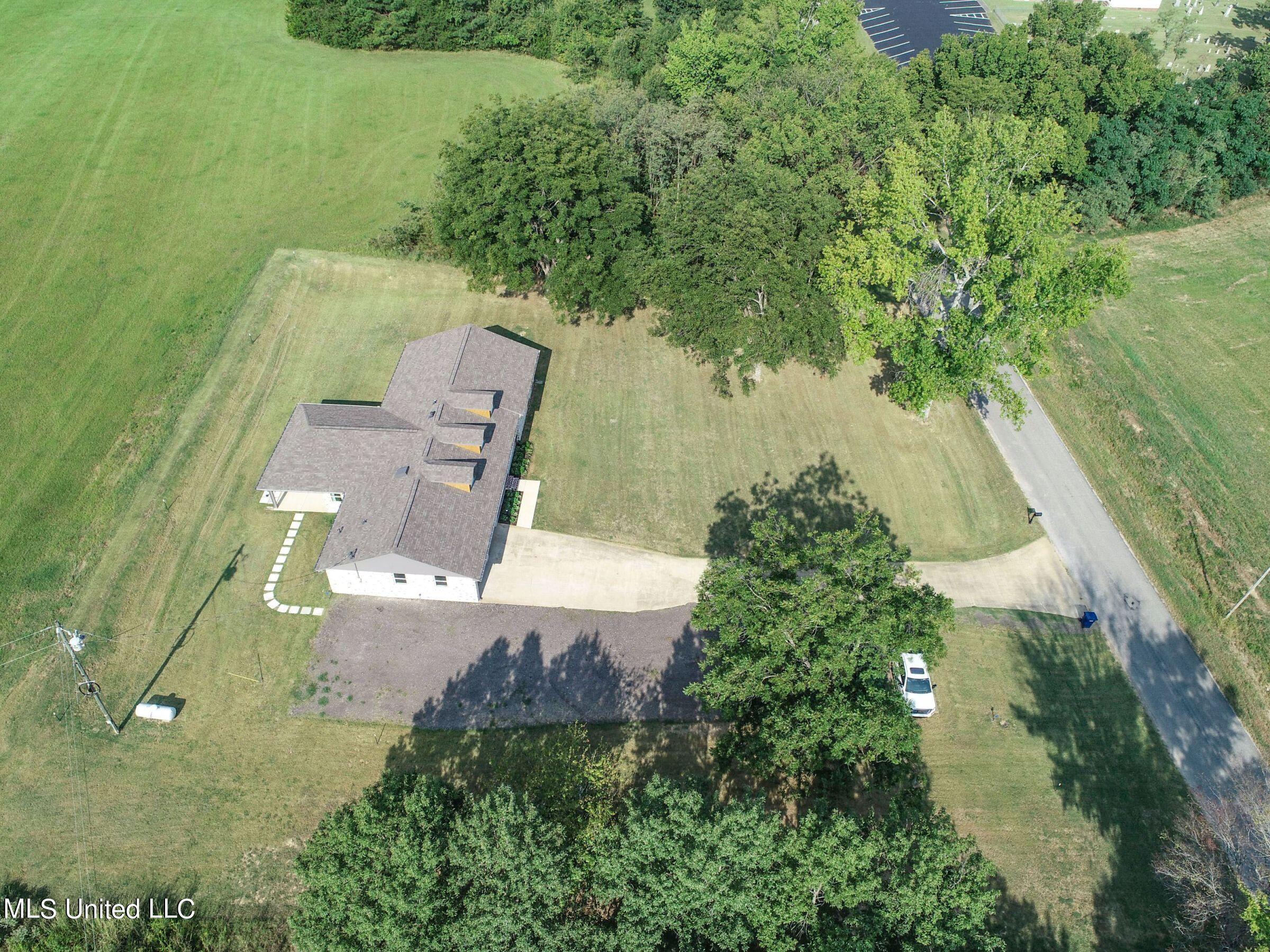 3702 Union Road Sardis, MS 38666 - Photo 2 of 116 2tsmt3