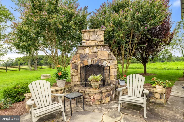 $1,595,000 | 6437 John S Mosby Highway, Middleburg, VA 20117