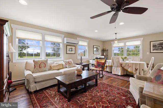 $1,595,000 | 6437 John S Mosby Highway, Middleburg, VA 20117