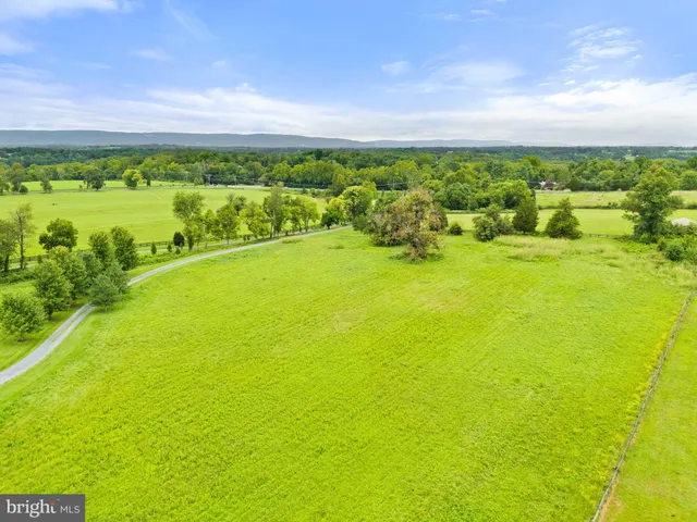 $1,595,000 | 6437 John S Mosby Highway, Middleburg, VA 20117