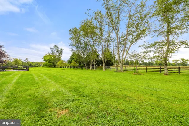 $1,595,000 | 6437 John S Mosby Highway, Middleburg, VA 20117