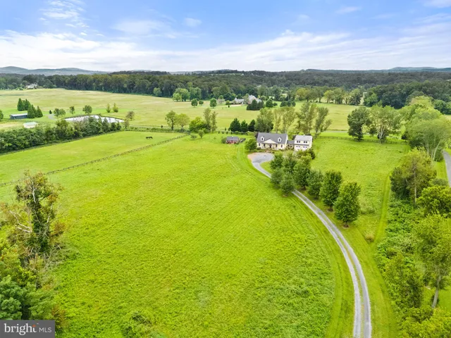 $1,595,000 | 6437 John S Mosby Highway, Middleburg, VA 20117