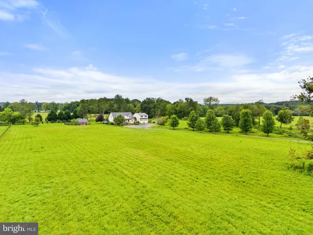 $1,595,000 | 6437 John S Mosby Highway, Middleburg, VA 20117