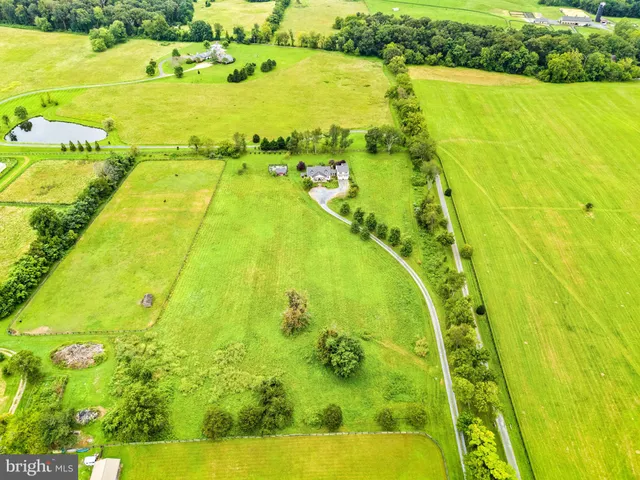 $1,595,000 | 6437 John S Mosby Highway, Middleburg, VA 20117