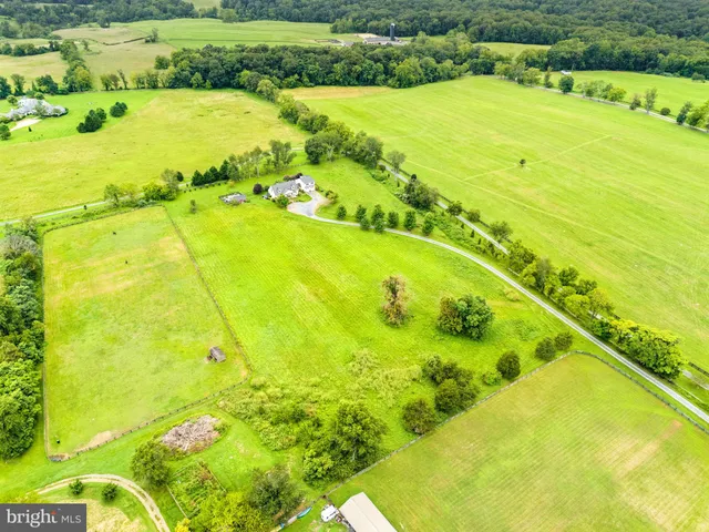 $1,595,000 | 6437 John S Mosby Highway, Middleburg, VA 20117