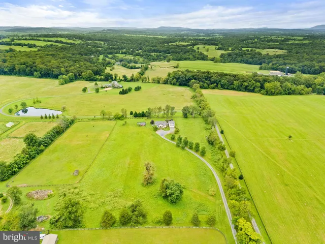 $1,595,000 | 6437 John S Mosby Highway, Middleburg, VA 20117