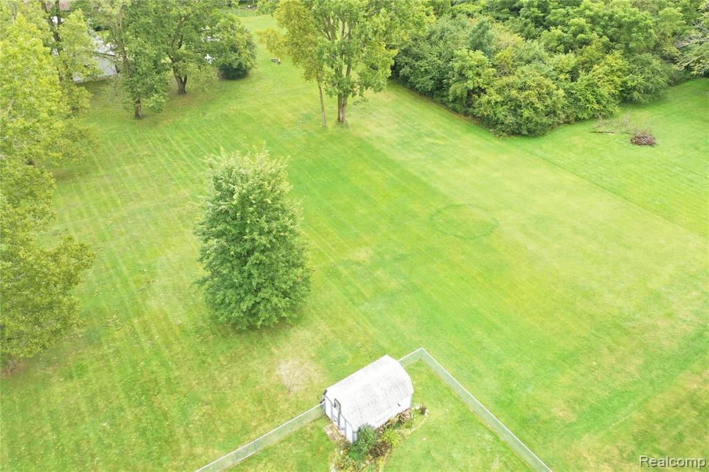 5252 Center Road Flint, MI 48506 - Photo 34 of 40