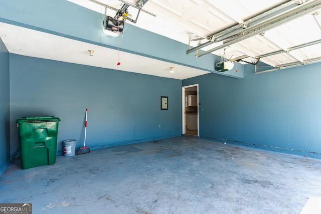 a view of a livingroom with window