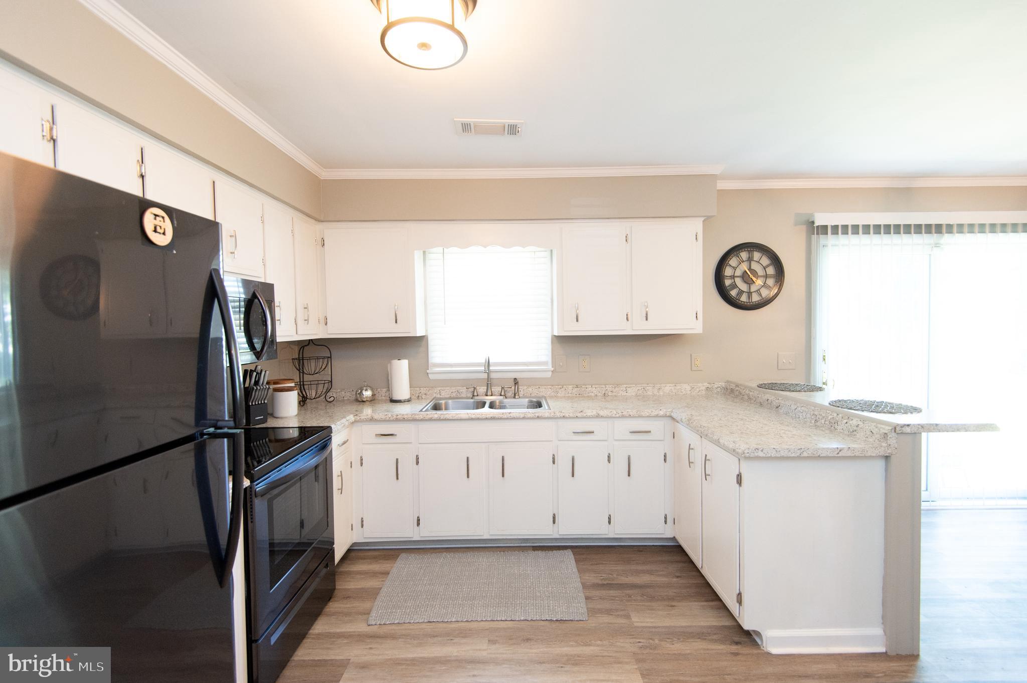 850 Hills Point Road Cambridge, MD 21613 - Photo 8 of 43 Kitchen with recent appliances
