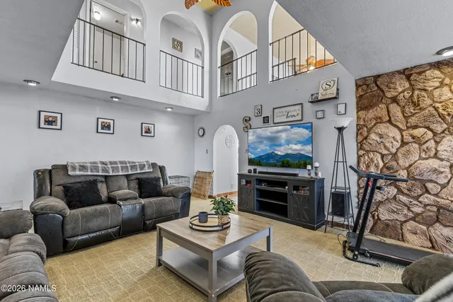 $320,000 | 5731 Pleasant Lane, Winslow, AZ 86047