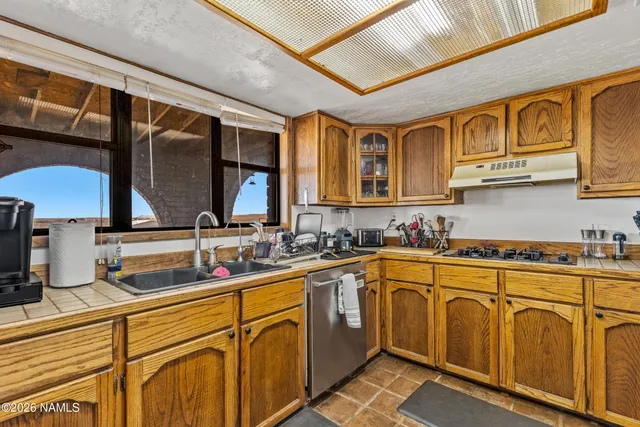 $320,000 | 5731 Pleasant Lane, Winslow, AZ 86047