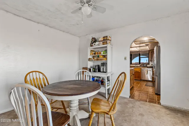 $320,000 | 5731 Pleasant Lane, Winslow, AZ 86047