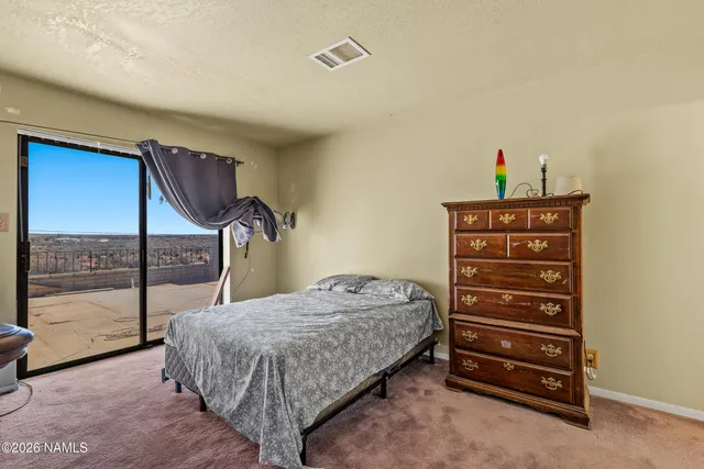 $320,000 | 5731 Pleasant Lane, Winslow, AZ 86047