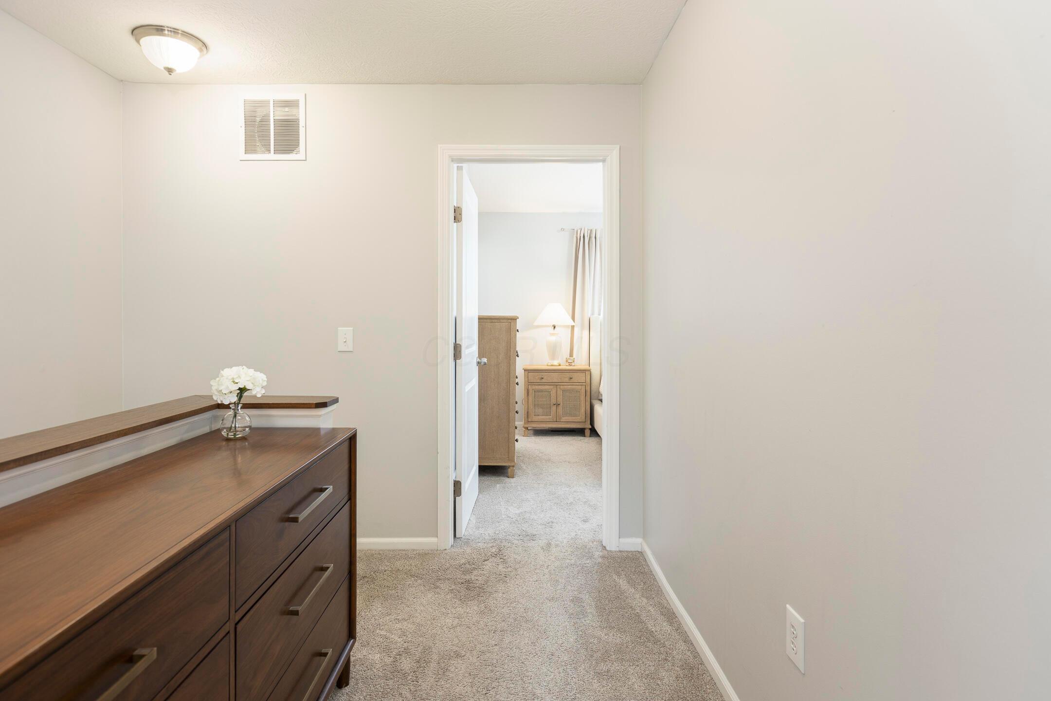 6332 Wagtail Road Columbus, OH 43230 - Photo 13 of 44 6332 Wagtail Rd - 015